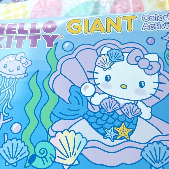 Hello Kitty Coloring Book - Picture 5 of 11